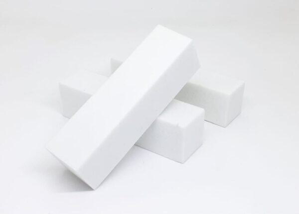 lima cubo o bloque blanco